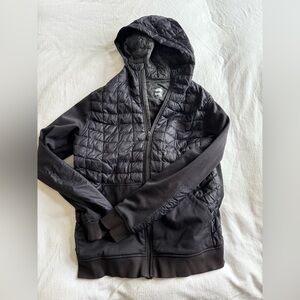 Men's North Face Black Hooded Puffer Jacket - Large